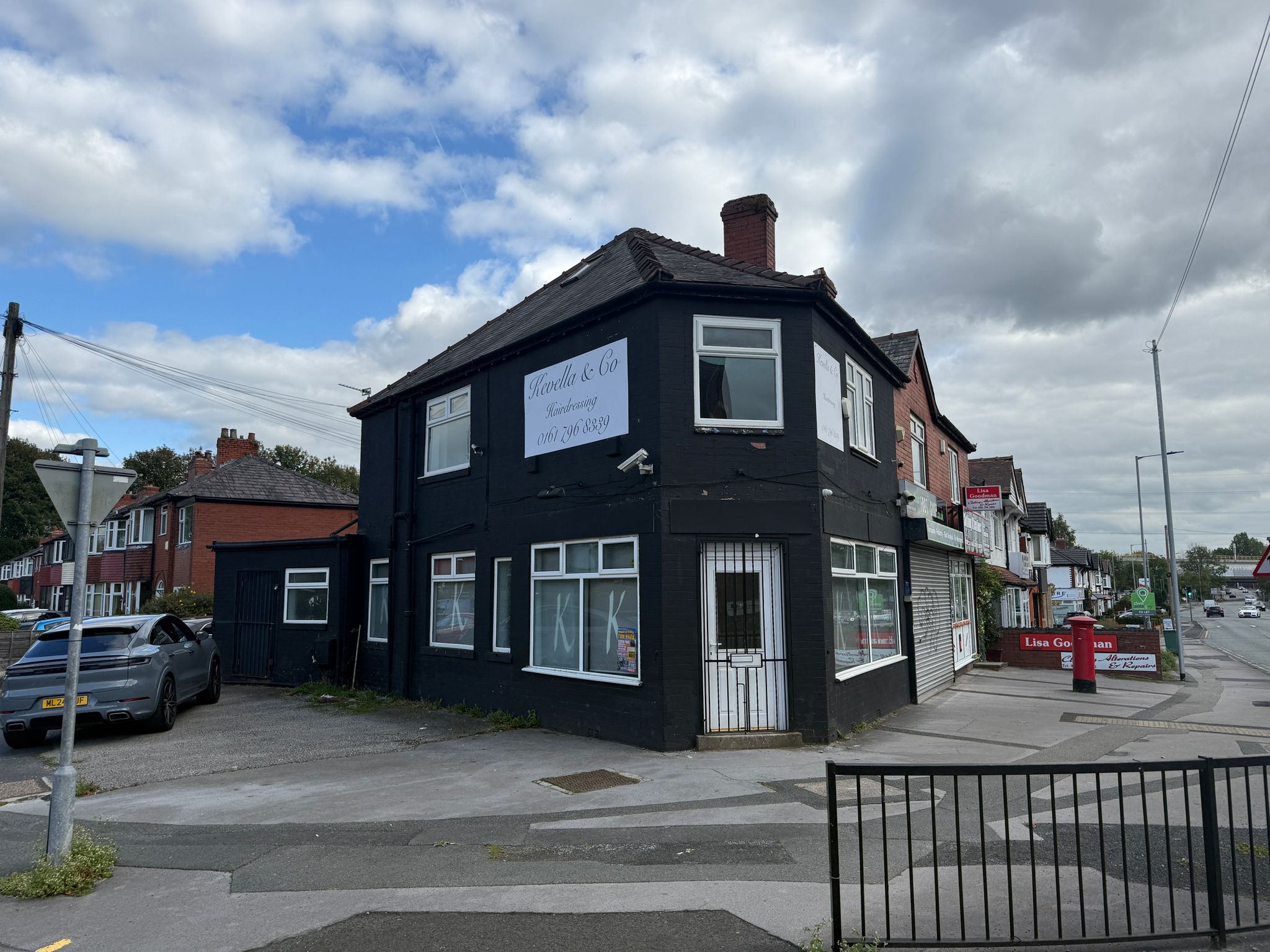 Retail shop To Let - Bury Old Road, M45 - Let Agreed