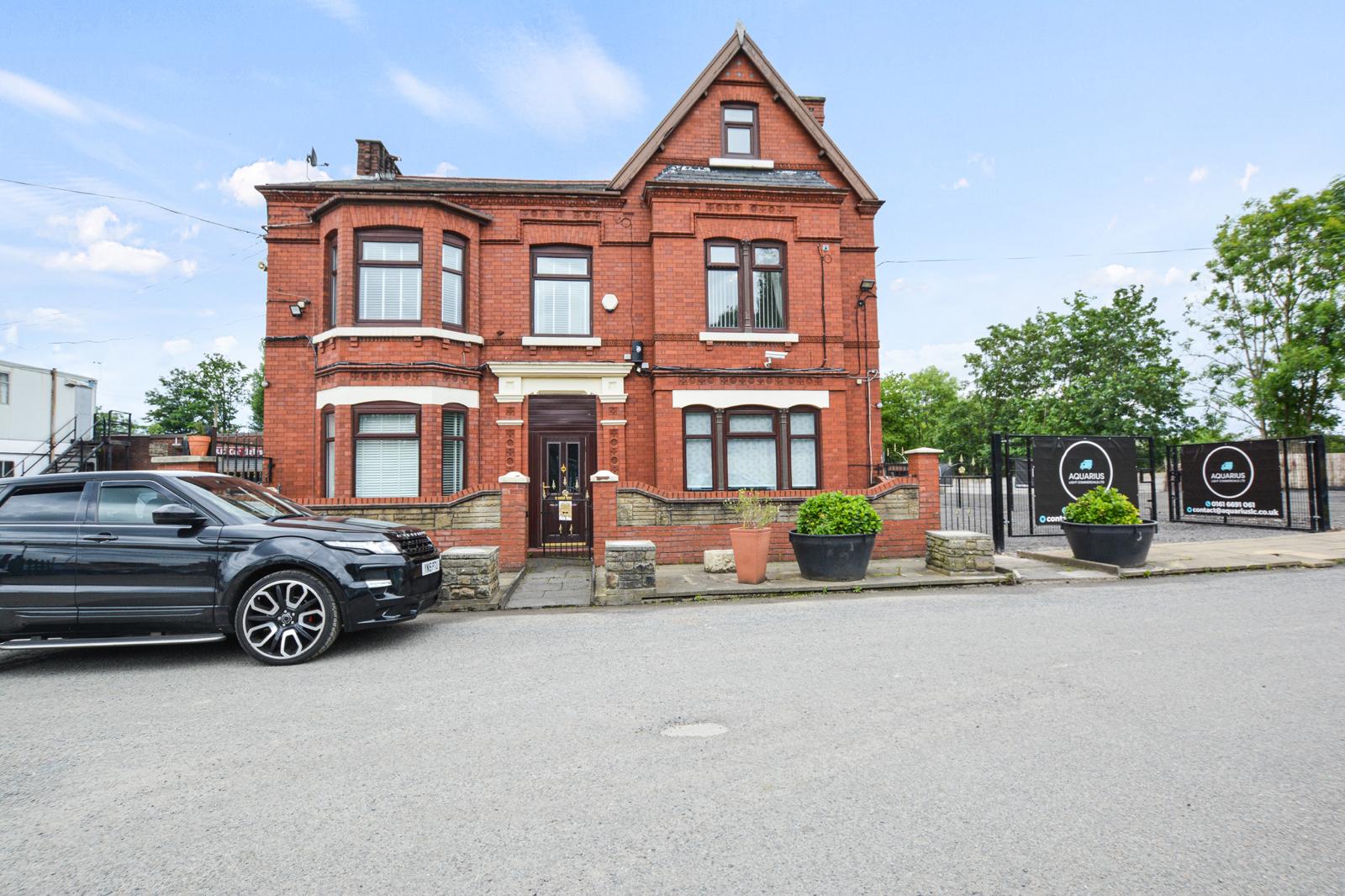 7 Bedrooms House To Let, Failsworth, Morton Street, Manchester, Greater Manchester, M35 - £2,500 pcm